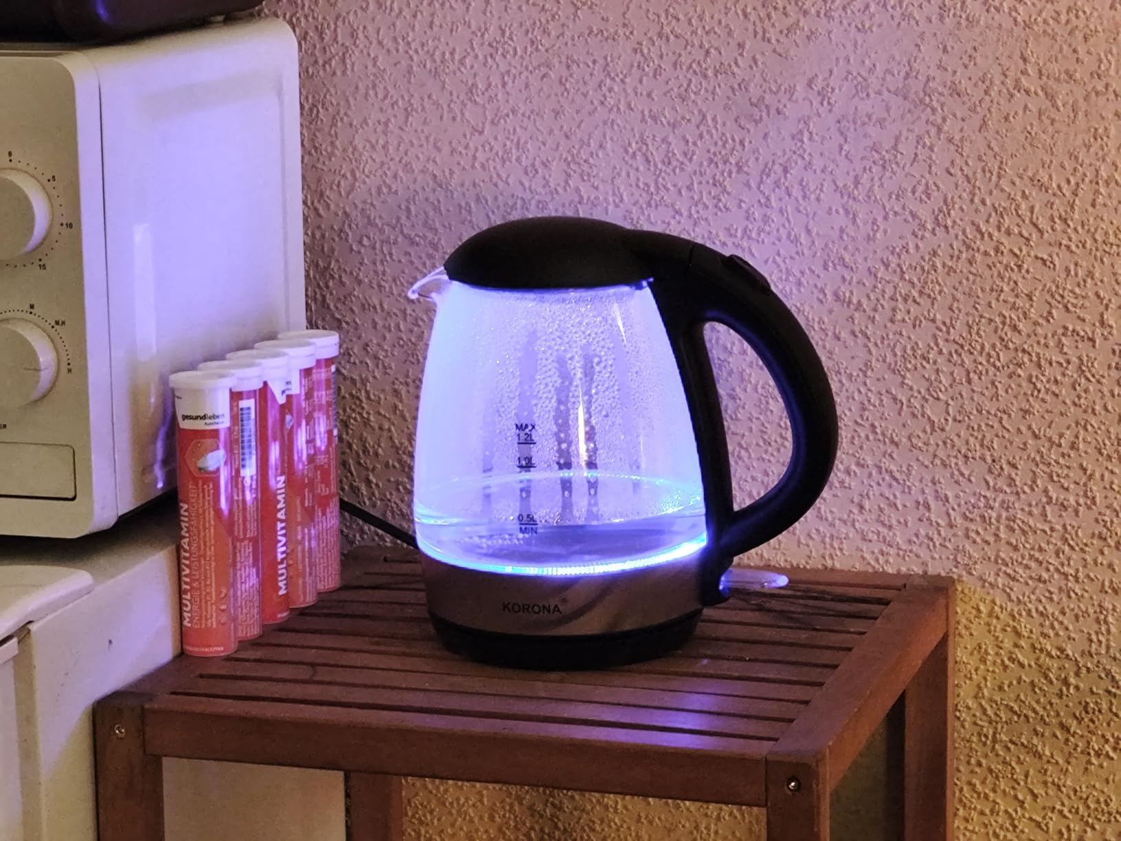 Korona 20608 Bollitore Vetro 1,2 L LED Blu